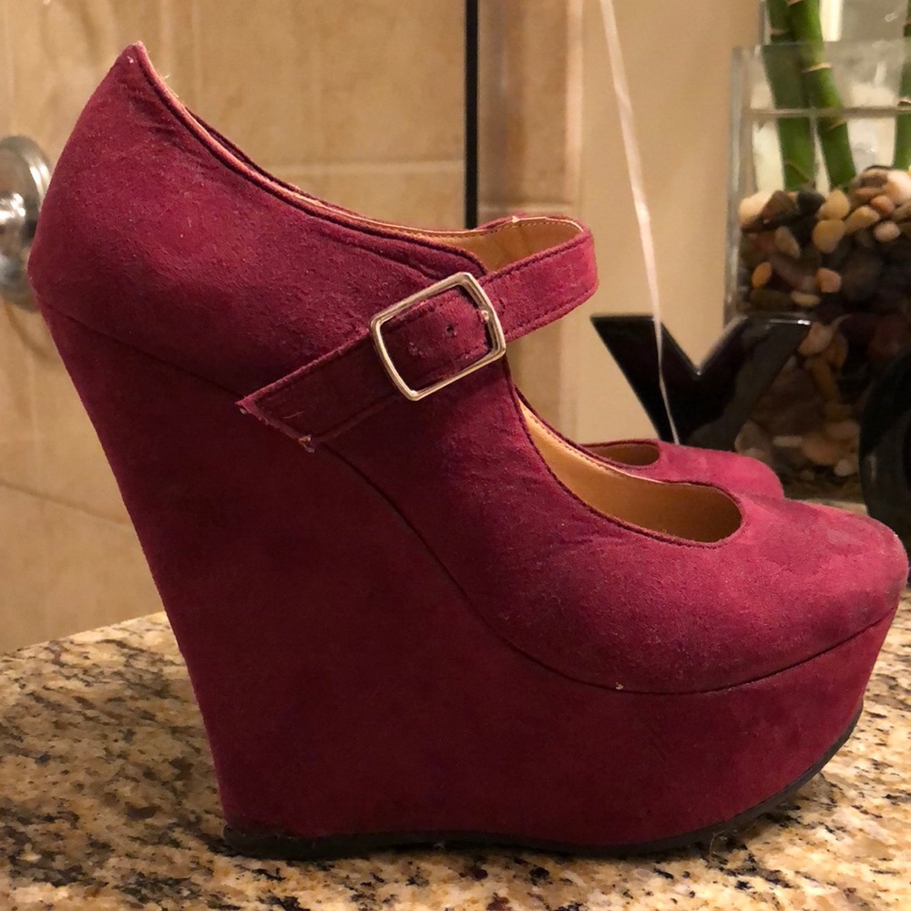 Charlotte Russe| Maroon Wedges| Size 6.5| 5.5 inch heel